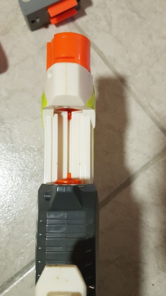 Nerf Modulus cu accesorii