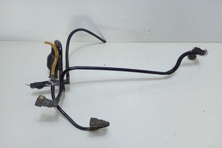 Pompita  conducta combustibil 1.4 d cu mic defect Citroen C3  seria