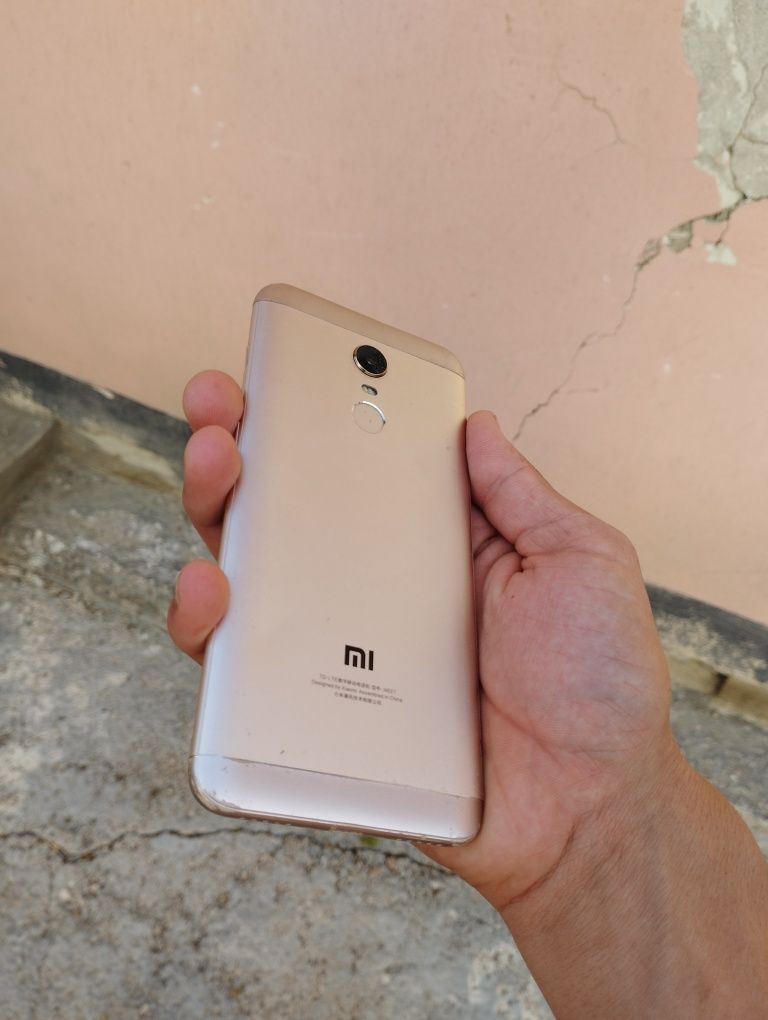 Redmi 5plus sotiladi