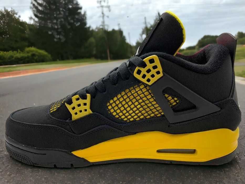 Nike Jordan 4 Retro Yellow Thunder