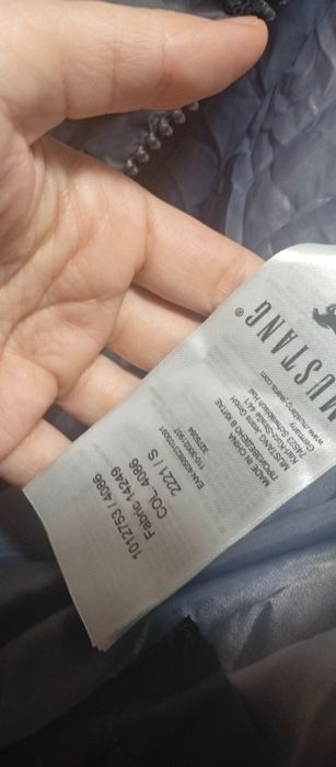 Geacă Mustang originală, model oversize, mărimea S-M superbă