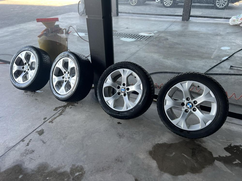 Лети джанти за BMW 7 1/2Jx17 EH2 с почти нови зимни гуми.