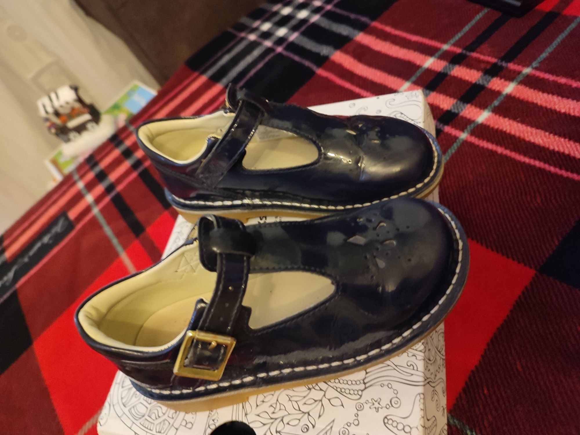 Pantofi eleganți pentru fetițe, Clarks