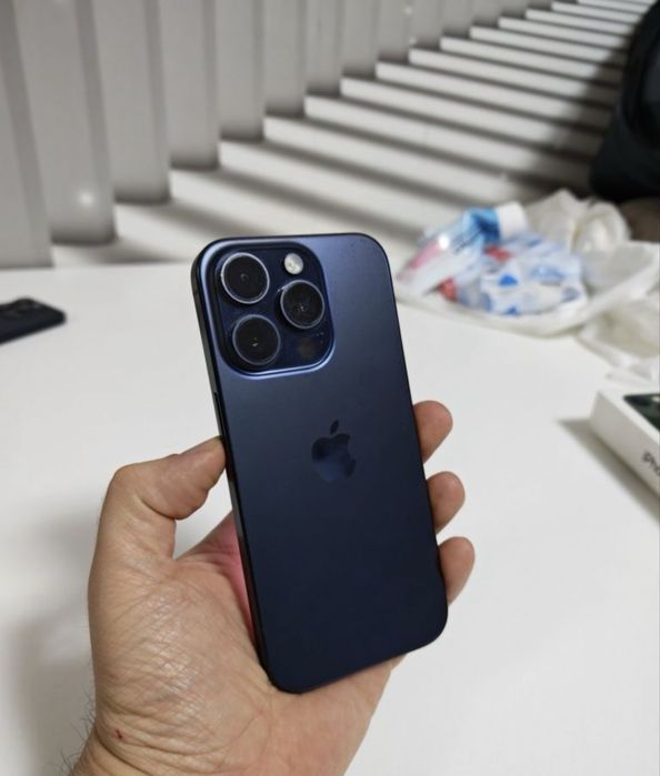 iPhone 15 PRO  256 GB  98% Viata Bateriei