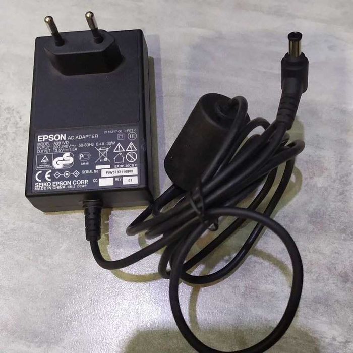 Меняю блок питания адаптер от сканера EPSON 13.5V=1.5A 30W