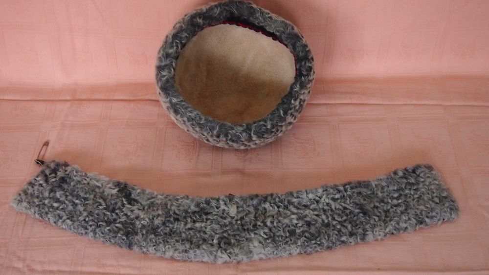 Caciula blana barbati