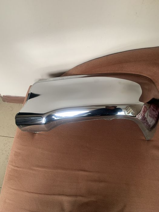 Продам правую накладку заднего бампера тойота хайлюкс