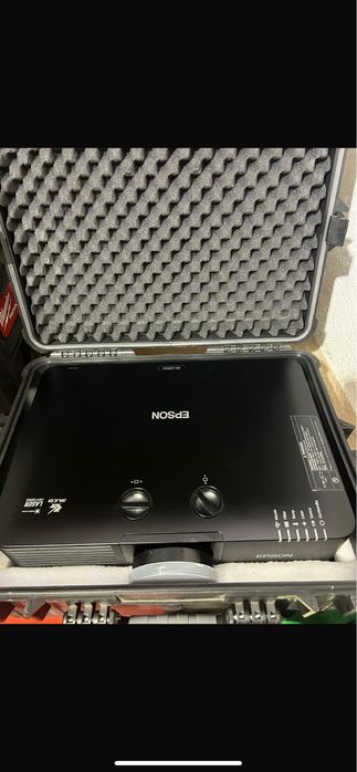 Vand VideoProiector Epson EB-LF35U