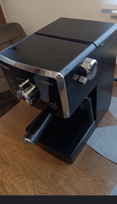 Vand expresor cafea Saeco Poemia