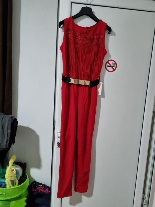 Всички рокли са с различна цена