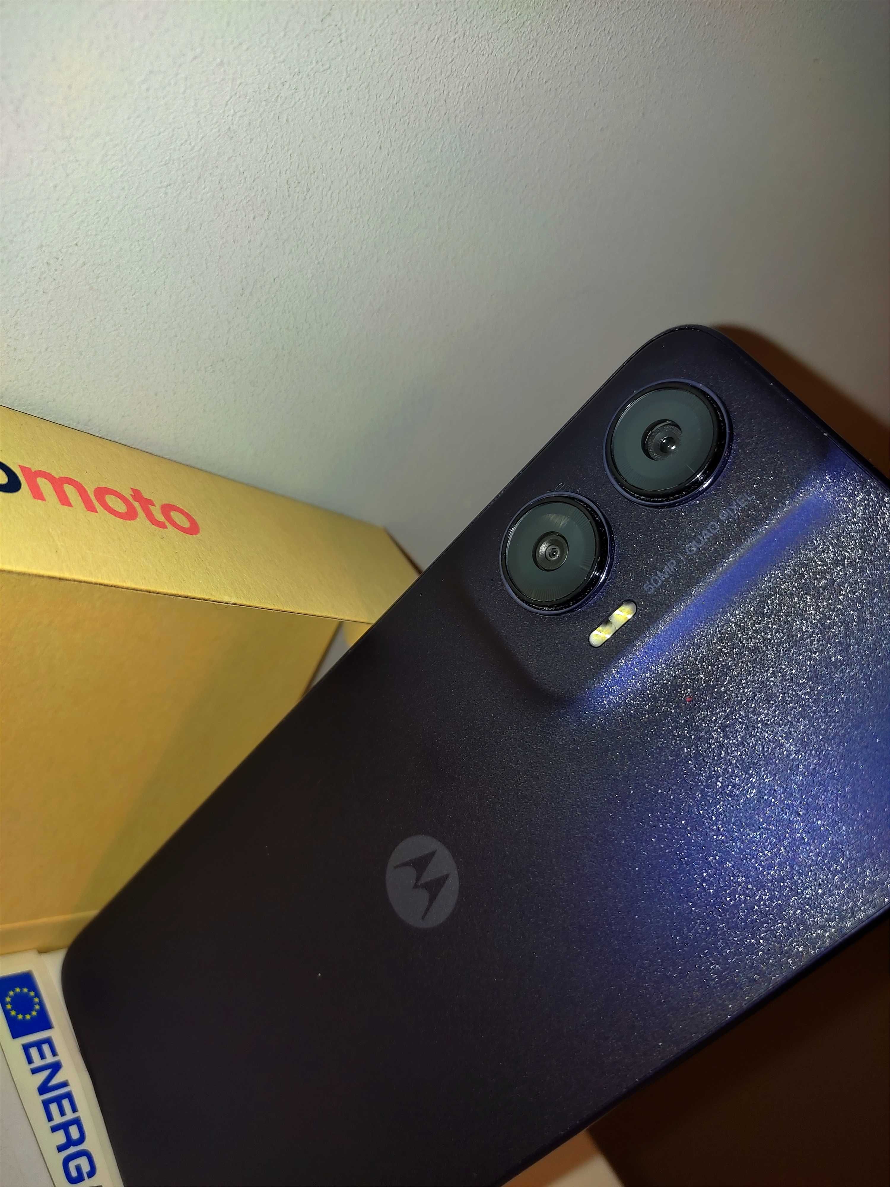 Motorola Mota G35 5G 256GB Гаранция 3 години