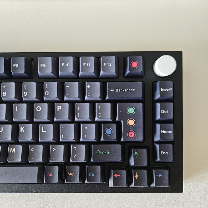 Glorious GMMK Pro механична клавиатура