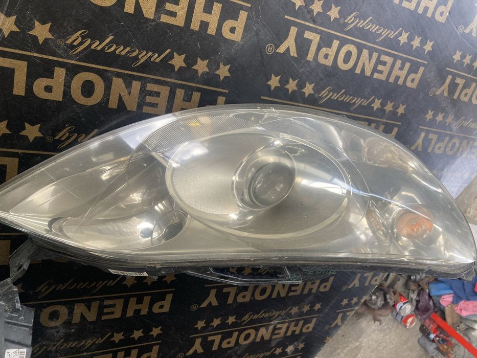 Peugeot 407 xenon Фарове