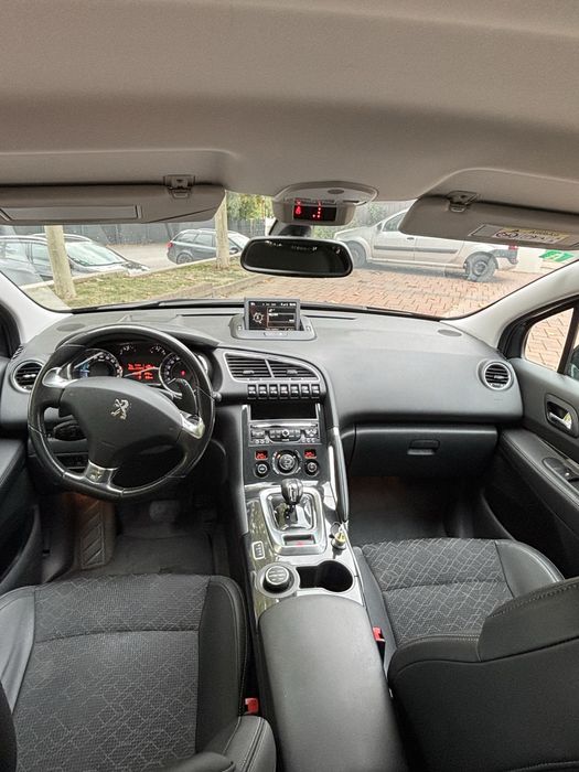 Peugeot 3008 automat 4x4 la buton