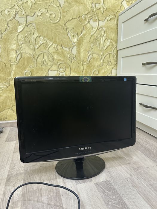 Монитор Samsung SyncMaster B2030