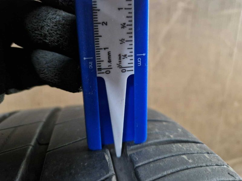 2 Goodyear R17 205/55
летни гуми
DOT1918