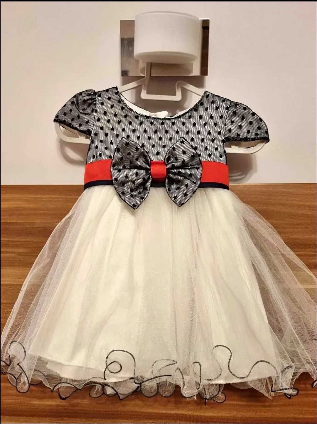 Официална рокля за бебе