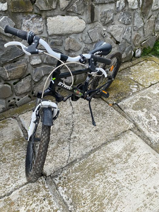 Vând bicicletă B’TWIN copii