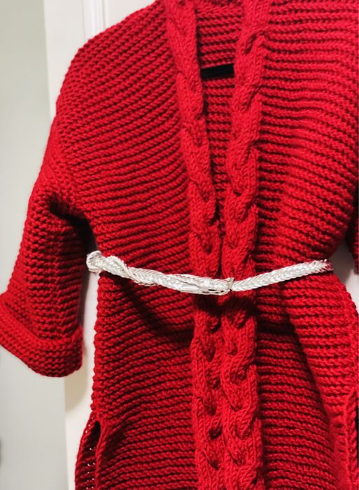 Cardigan realizat manual