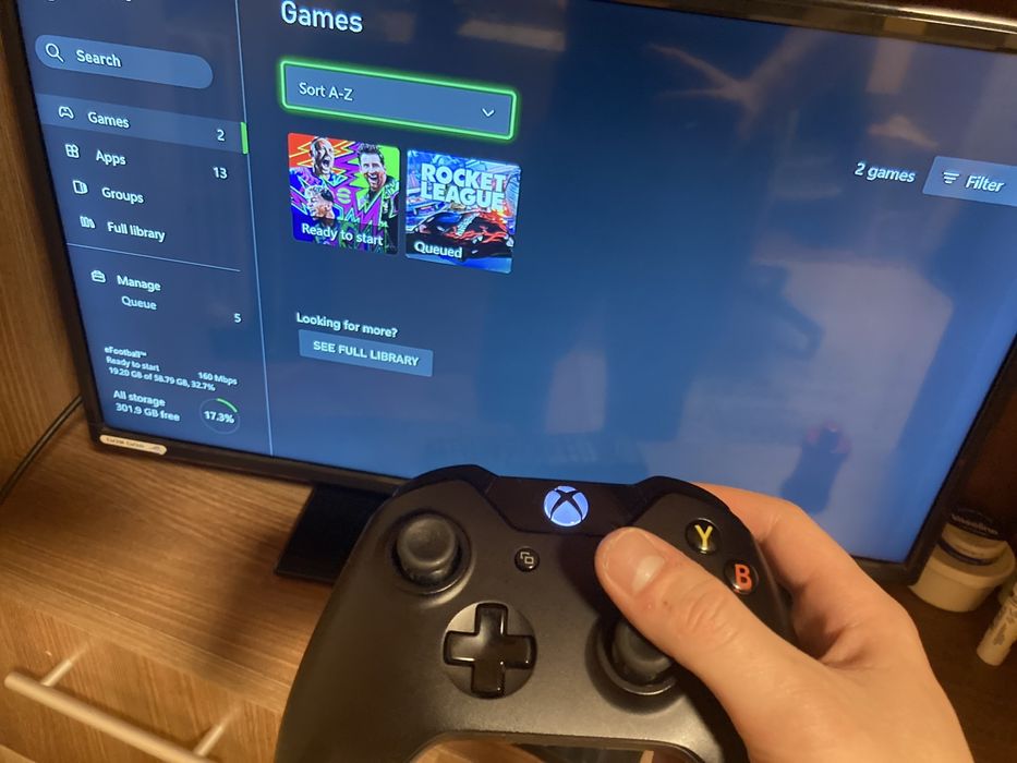 Xbox One 512GB + manetă