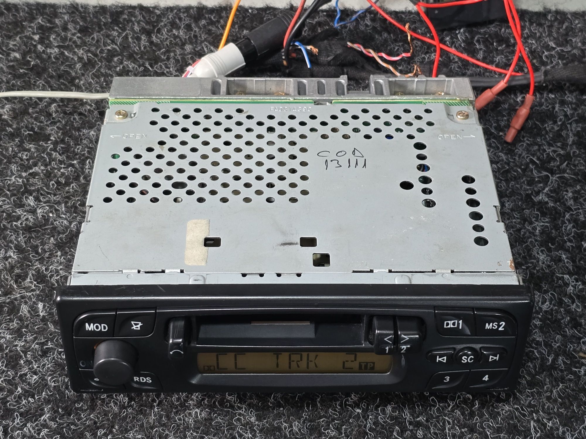 Radio casetofon retro MERCEDES BENZ, audio 5, clasic  mobil