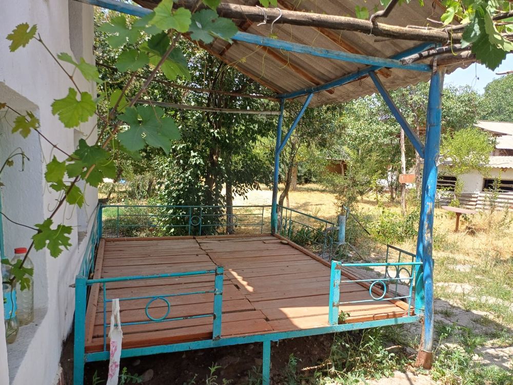 Дом , в хорошем поселке
