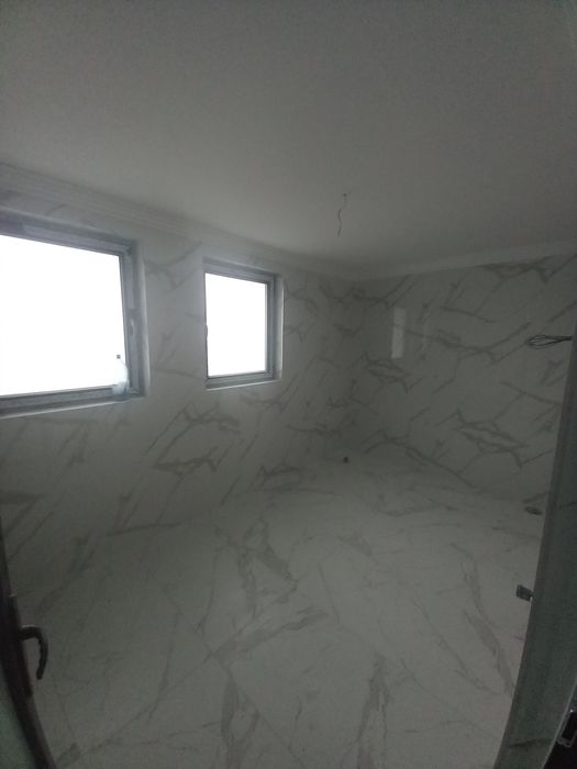 Vând Casa   Nouă