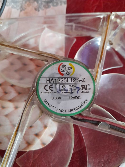 Cooler pc cu leduri albastre