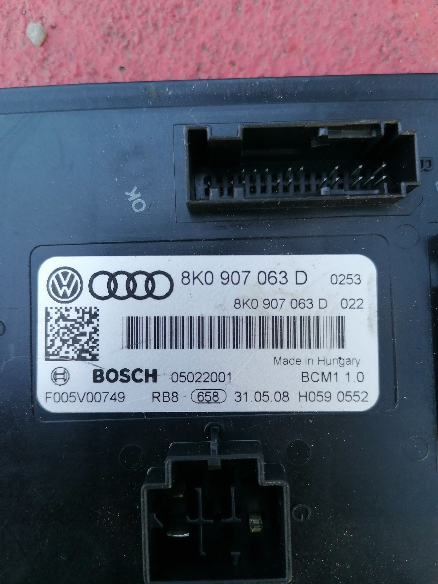 Modul confort Audi a4 b8 motor 1.8 tfsi cod 8K0907063D
