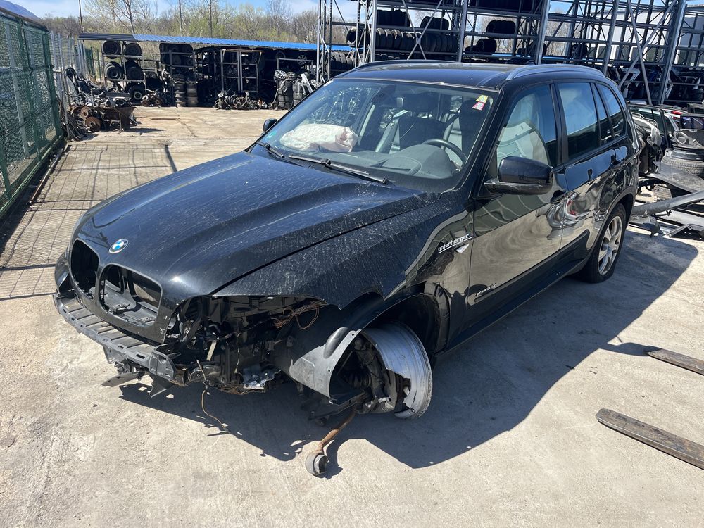 BMW X5 E70 2010г За части