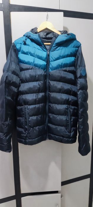 Мъжко преходно яке на Hummel