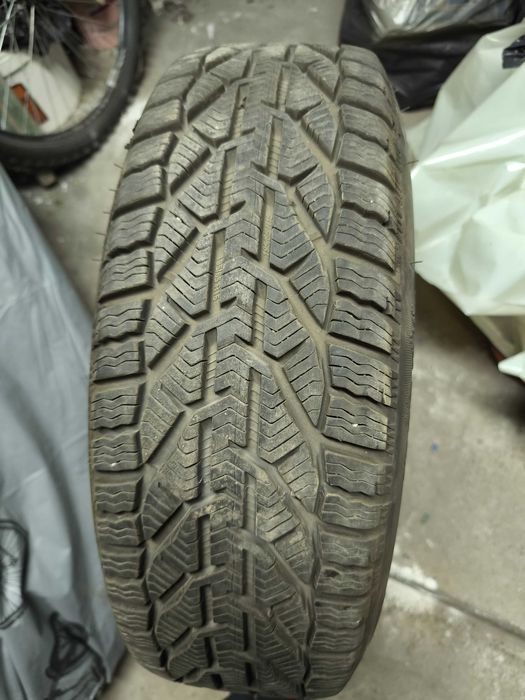 8 броя гуми и джанти 195/65/15 за Мерцедес