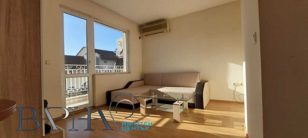 Дава се под наем Двустаен апартамент в Варна, Център - 68 кв.м за 357 € - Снимка #1