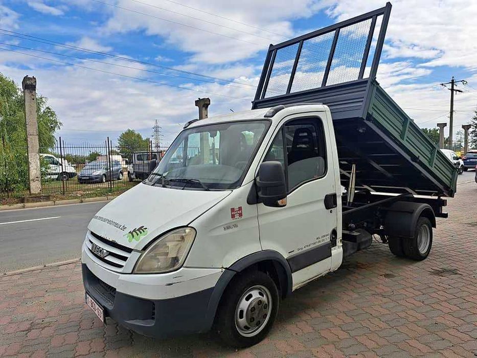 Iveco Daily 35C12 basculabil pe 3 parti