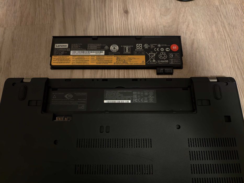 Бизнес лаптоп Lenovo Thinkpad T480 ,i7 ,32GB Ram,512ssd ,m2 slot free.