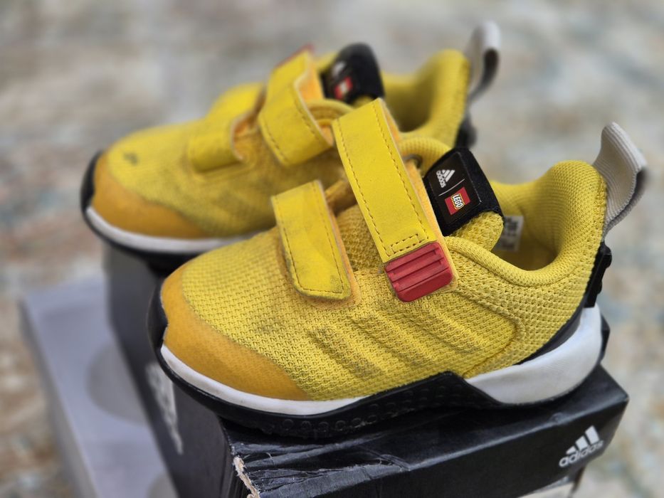 Детские кроссовки Adidas Lego, размер 22. Состояние идеальное.