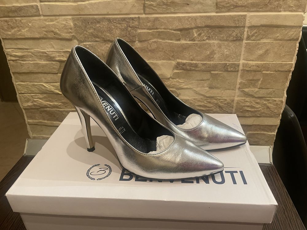 Pantofi stiletto Benvenutti