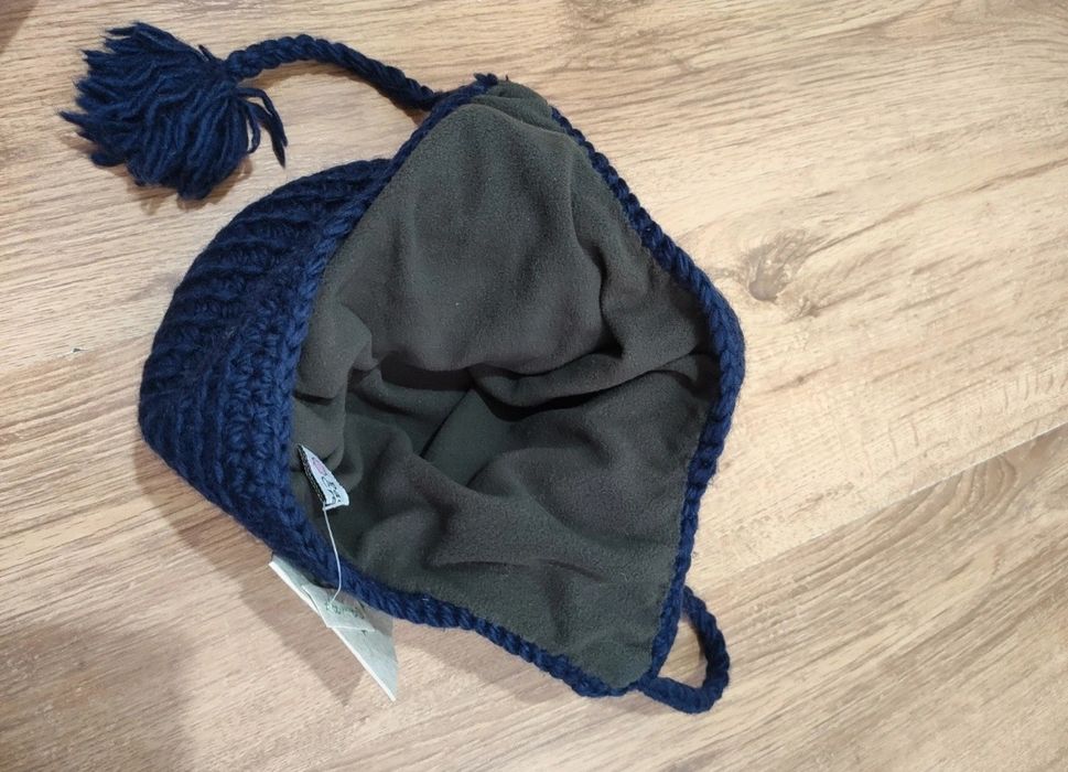 Căciulă din lână cu polar