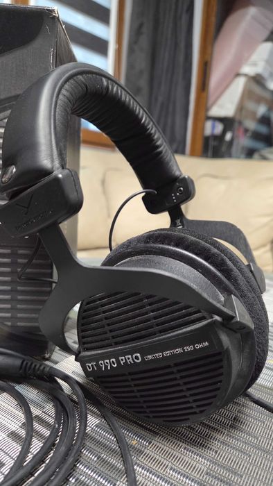 Beyerdynamic DT990 PRO Limited Edition 250 OHM