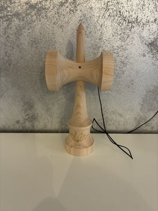 Kendama ken lotus mars mod si tama , grip silk si crushable bevel