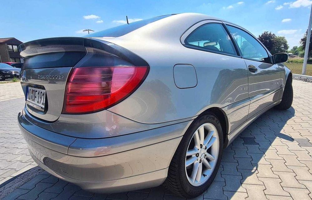 Mercedes C200 Kompressor 163 CP Coupe Automat