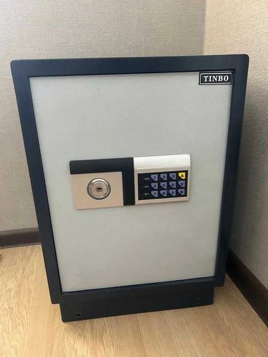 Продам сейф TINBO