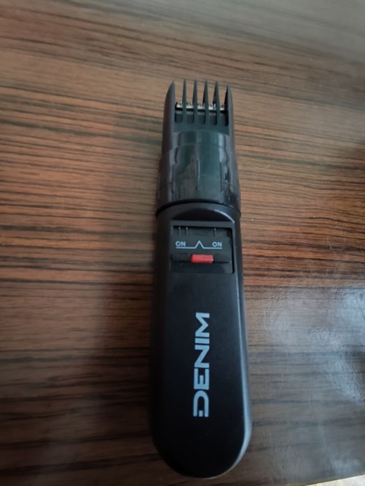 Тример за почистване на косми