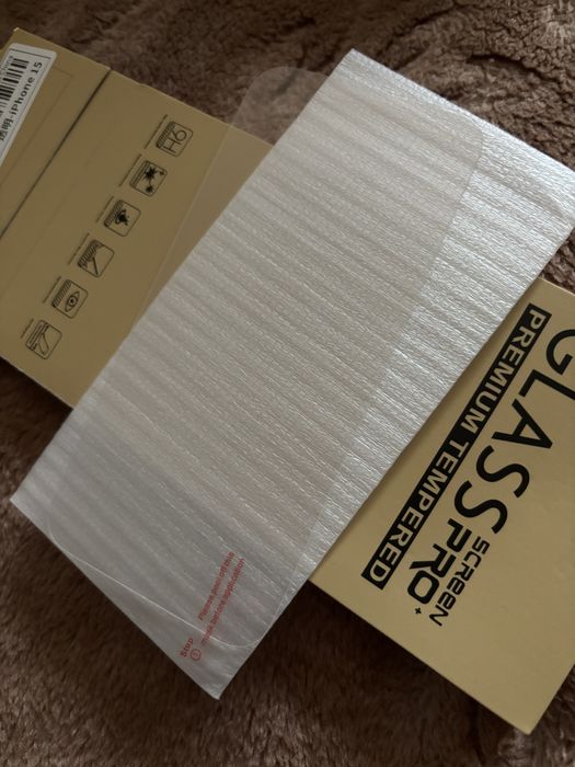 Vand folii de sticla de la Iphone 11 la Iphone 16