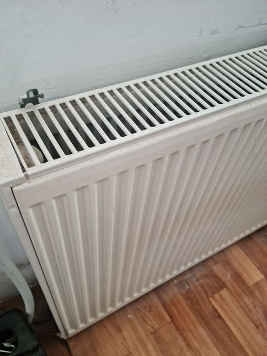 Продавам стоманени панелни радиатори COMRAD