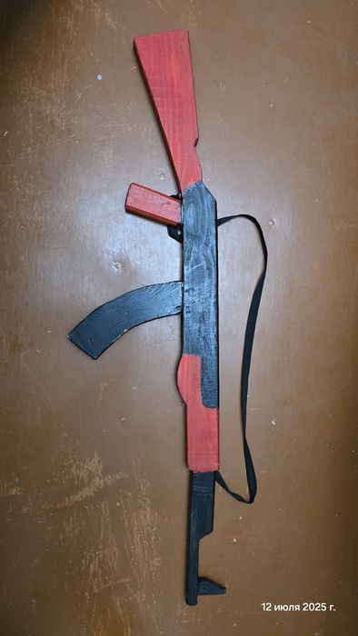 Деревянный макет автомата Калашникова