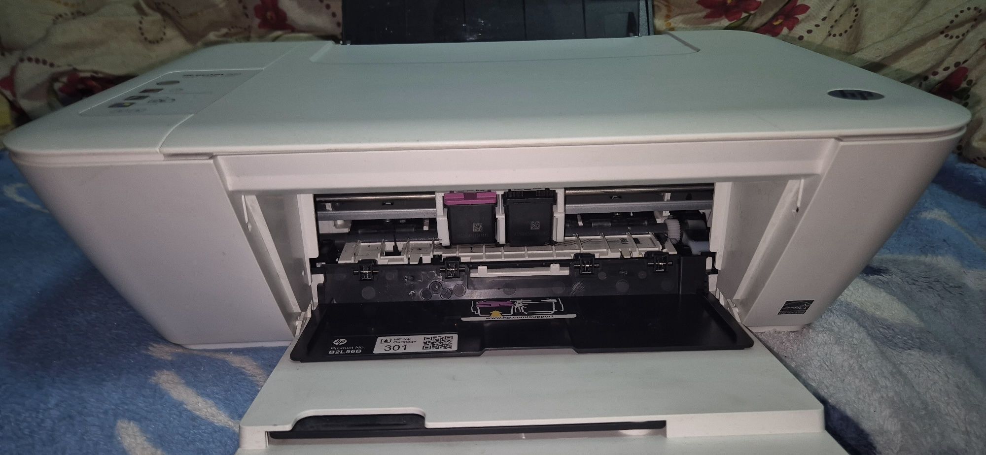 Vand imprimanta HP deskjet1510+cartuș color nou