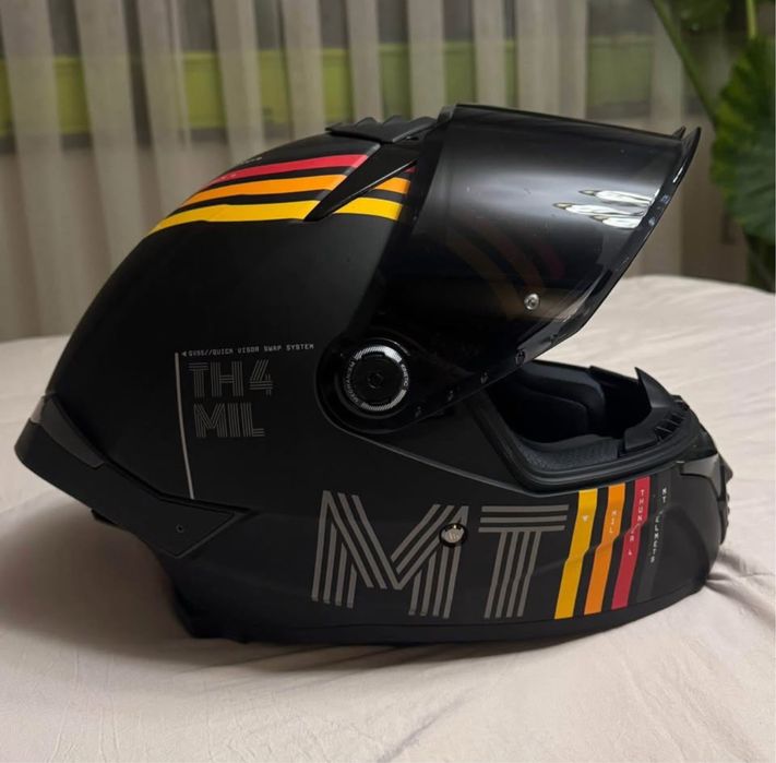 Каска MT THUNDER 4 SV Matt Black