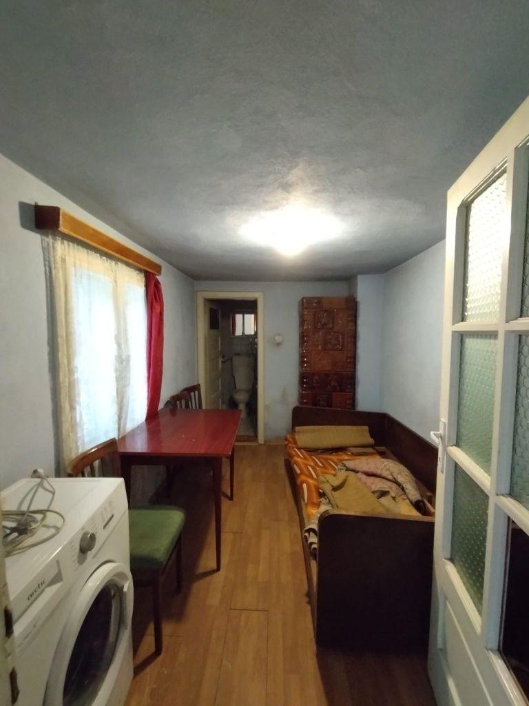 Casa cu 3 camere in Ineu