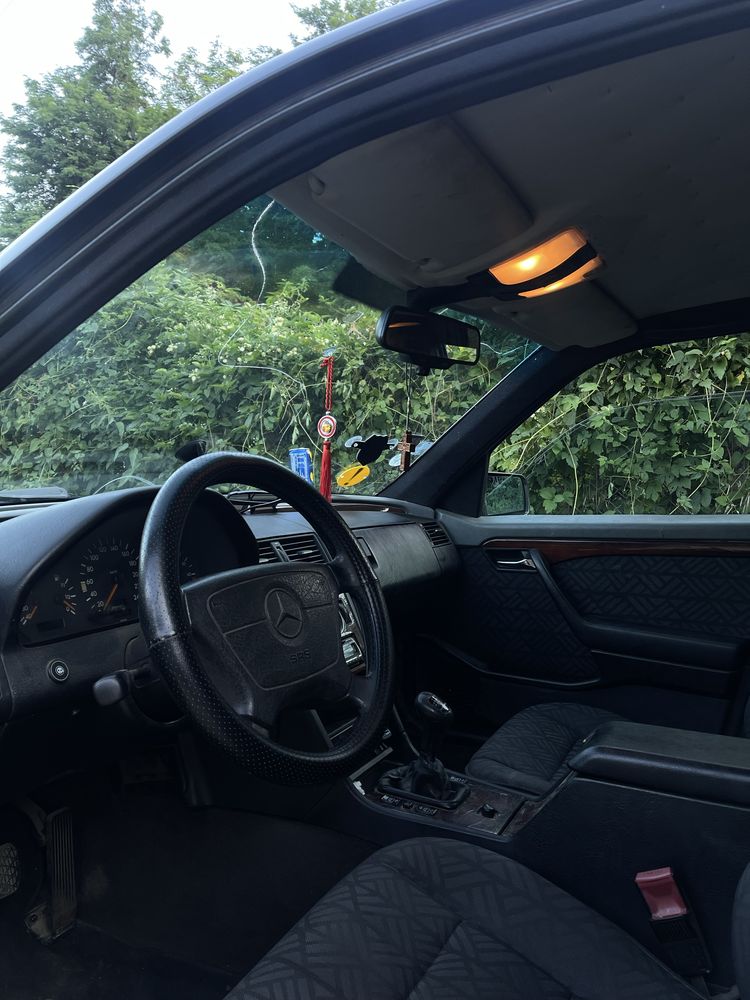 vand mercedes w202 (c180)